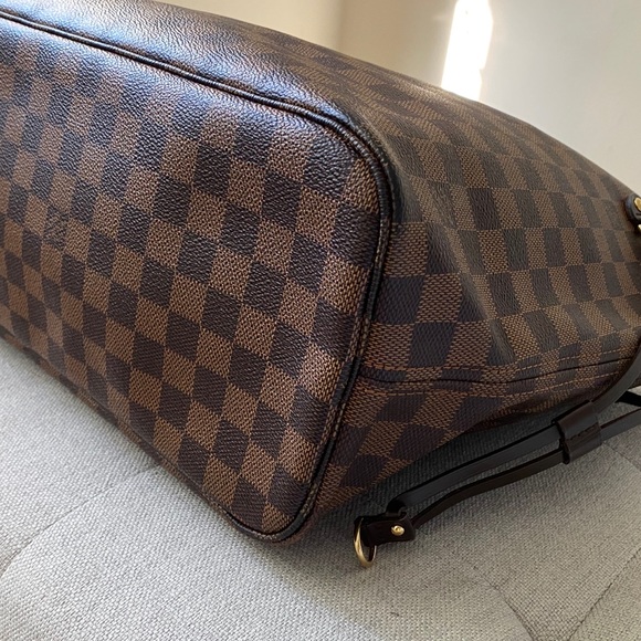 Louis Vuitton Damier Ebene Neverfull - Picture 5 of 16